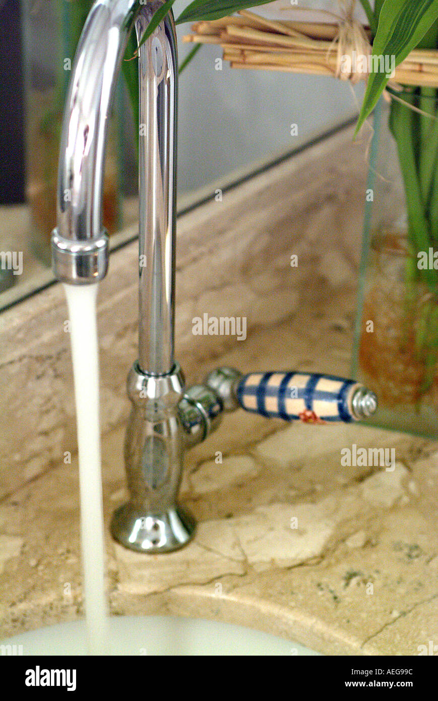 Sweet Home bathroom tap sink running water spigot liquid bench counter