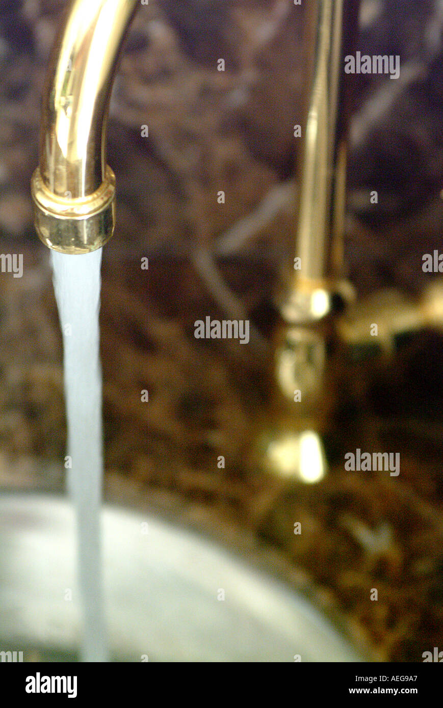 Sweet Home bathroom tap sink running water spigot liquid bench counter