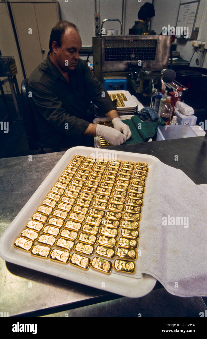 Gold worker hires stock photography and images Alamy