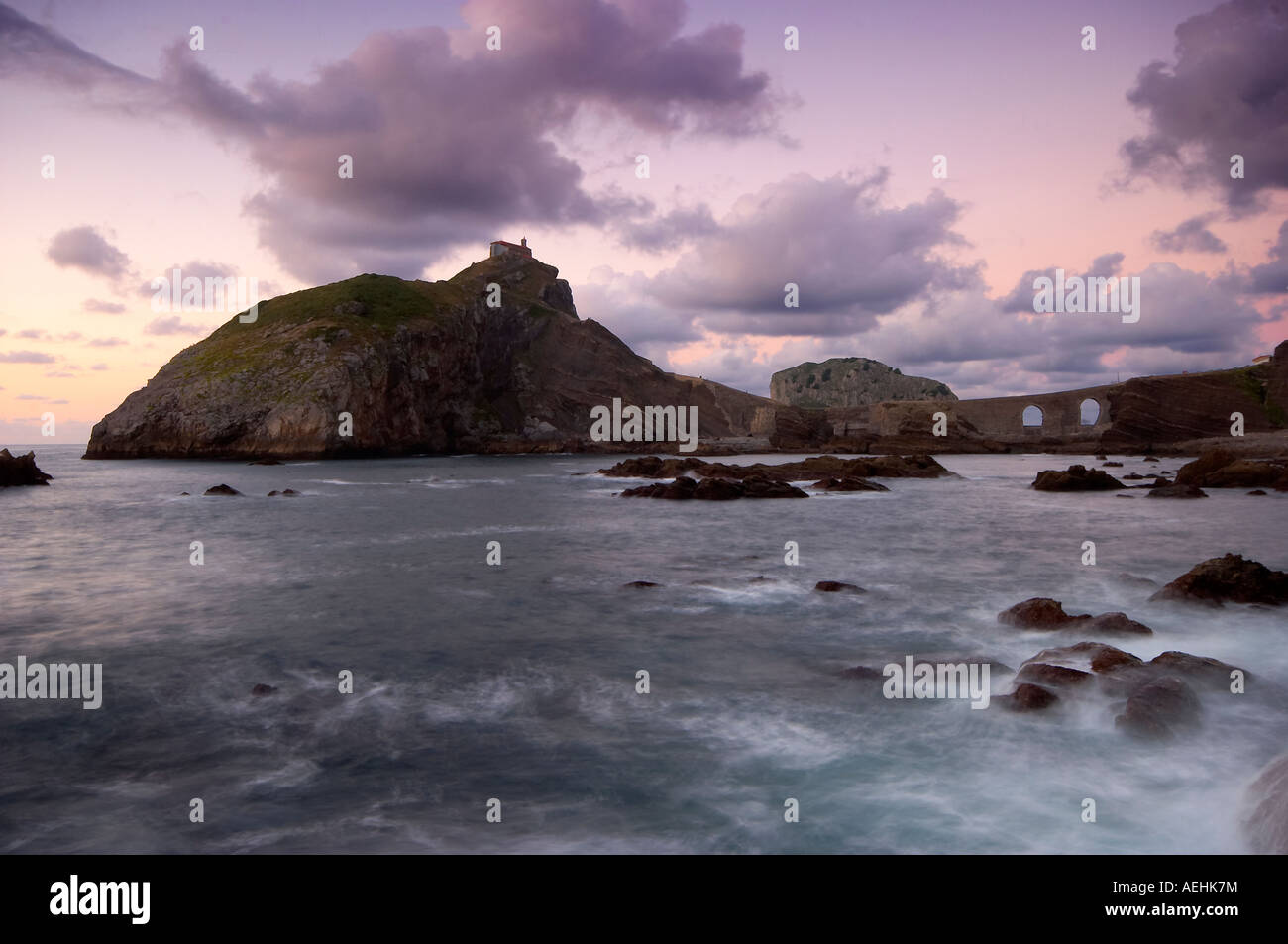 Coastline at St Juan de Gaztelugatxe Basque Country Spain Costa en San Juan de Gaztelugatxe Pais Vasco Vizcaya España Stock Photo
