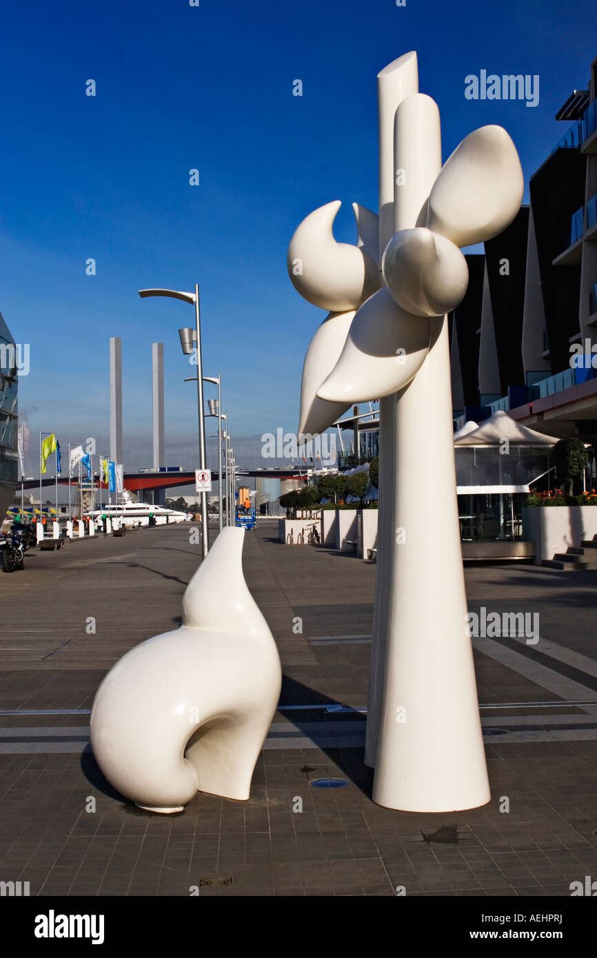Melbourne Sculptures / The "Silence Sculptures" in "Melbourne Docklands