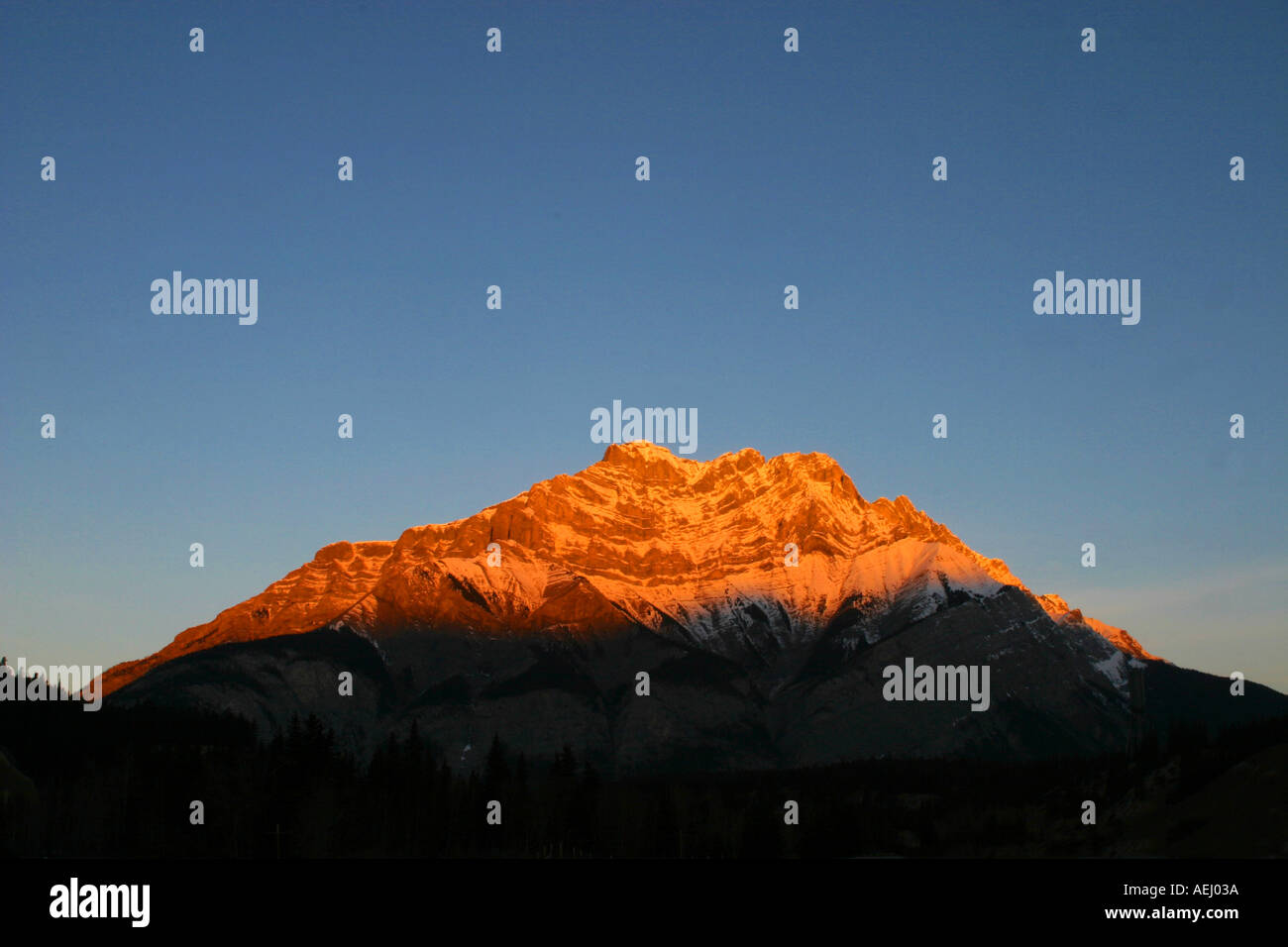 Horizontal Sunrise in the Canadian Rocky Mountains Banff National Park ...