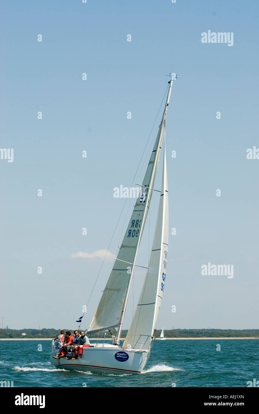 Mojo The J 92 Yacht Of Robin And Jill Stevenson Entered Into J Spirit Class Of The Skandia Cowes Week Races Stock Photo Alamy