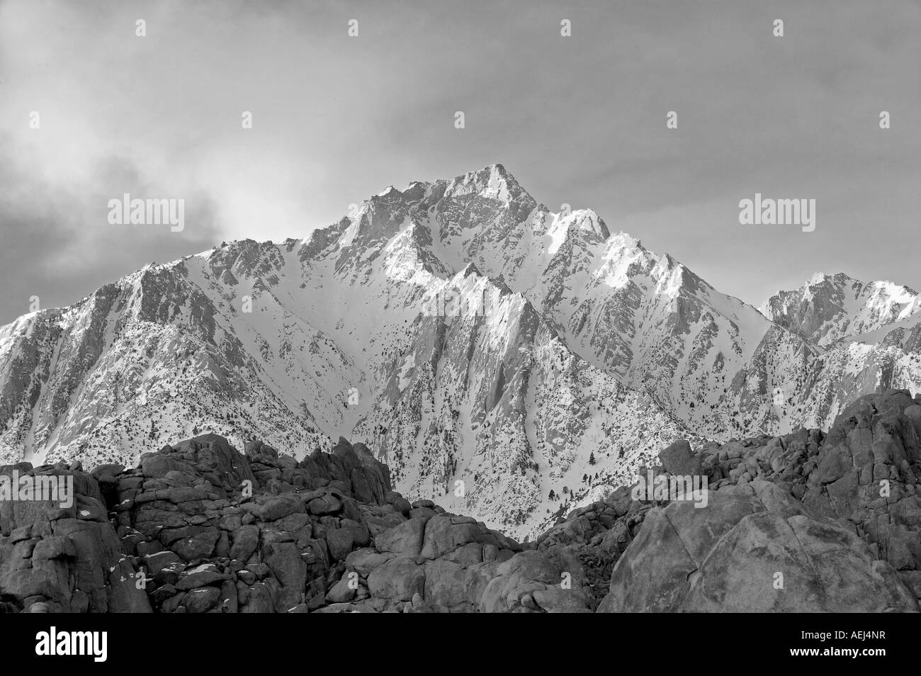Alabama Hills sunrise with Lone Pine Peak California Stock Photo Alamy