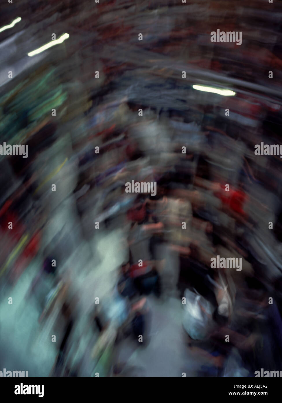 Still in moving crowd hi-res stock photography and images - Alamy