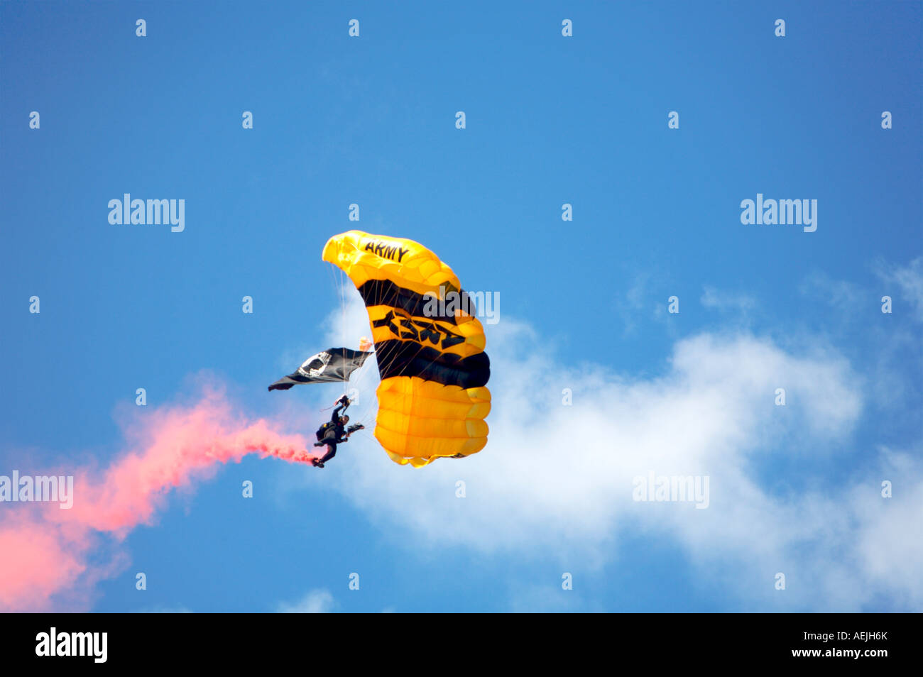 Combinaison De Parachutisme Golden Knights, Armée, Taille M, Noire, Avec Patchs Rares #8, Fabriquée Aux US