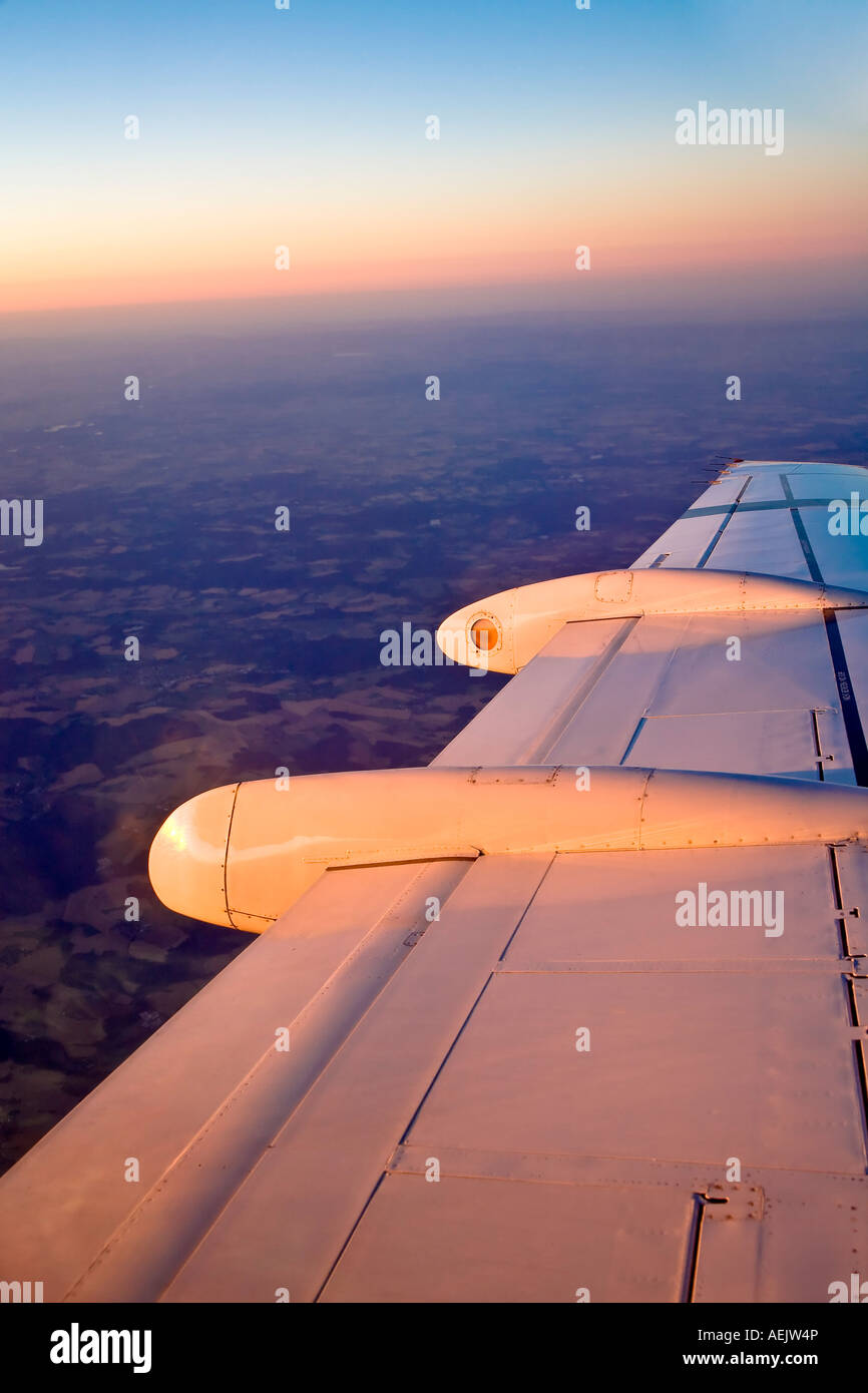 Deck wing hi-res stock photography and images - Alamy