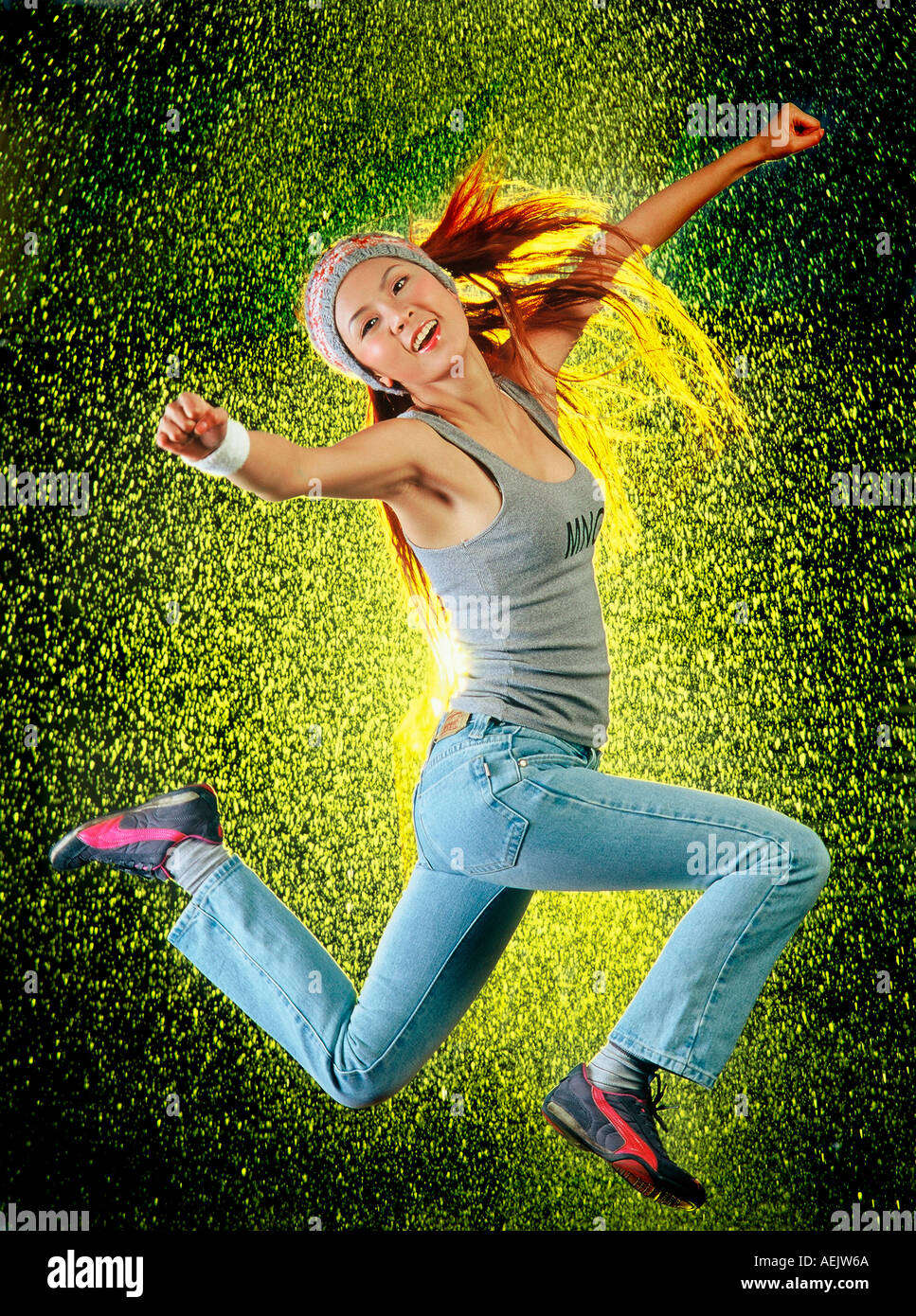 Asian woman wearing tracksuit hi-res stock photography and images - Alamy