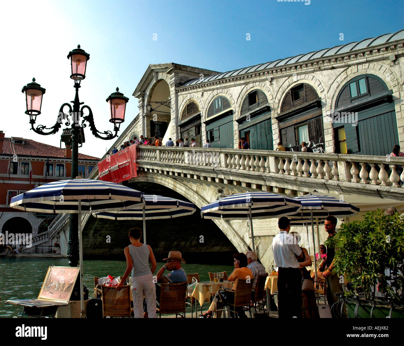 Venice italy over rialto bridge hi-res stock photography and images - Alamy