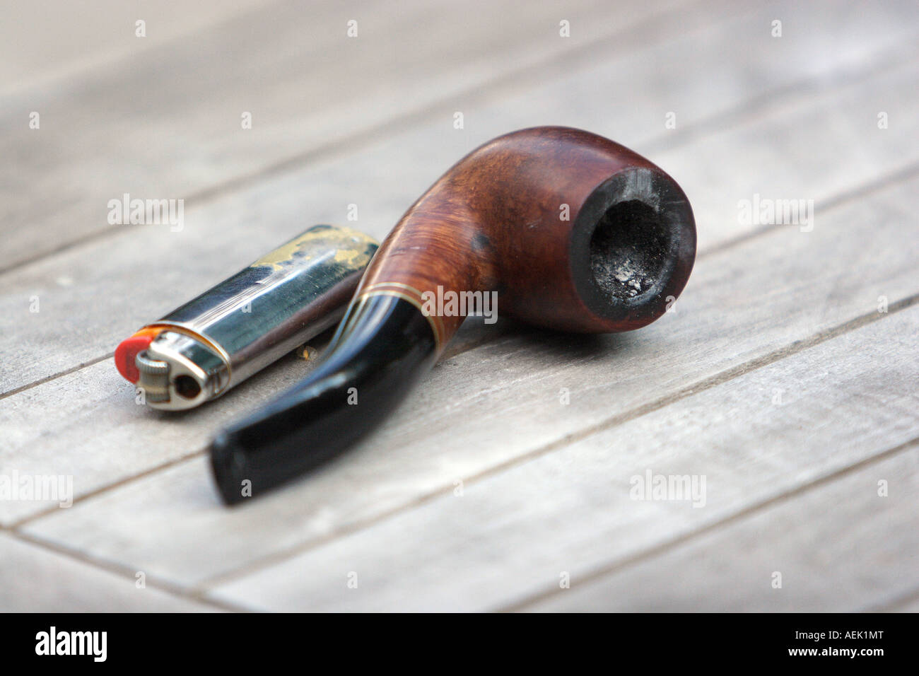 Pipe and lighter Stock Photo Alamy
