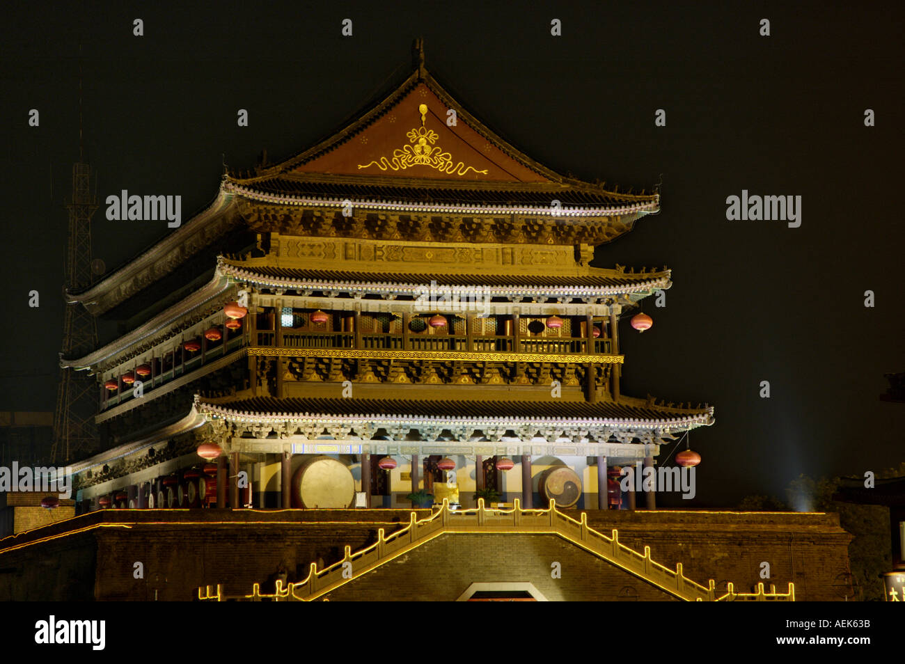 China Shaanxi Xian The Gu Lou Drum Tower By Night Stock Photo - Alamy