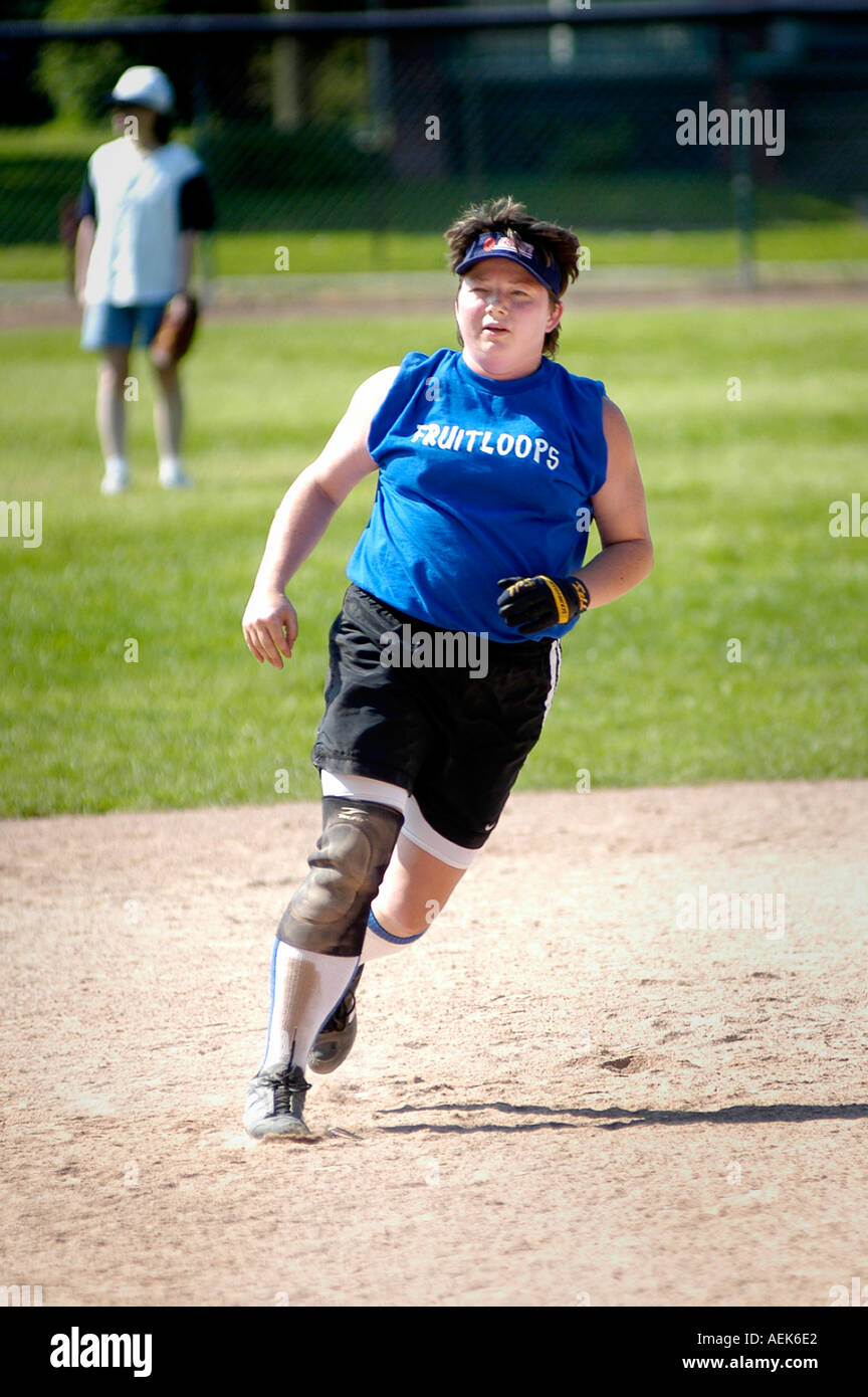 knee brace for softball