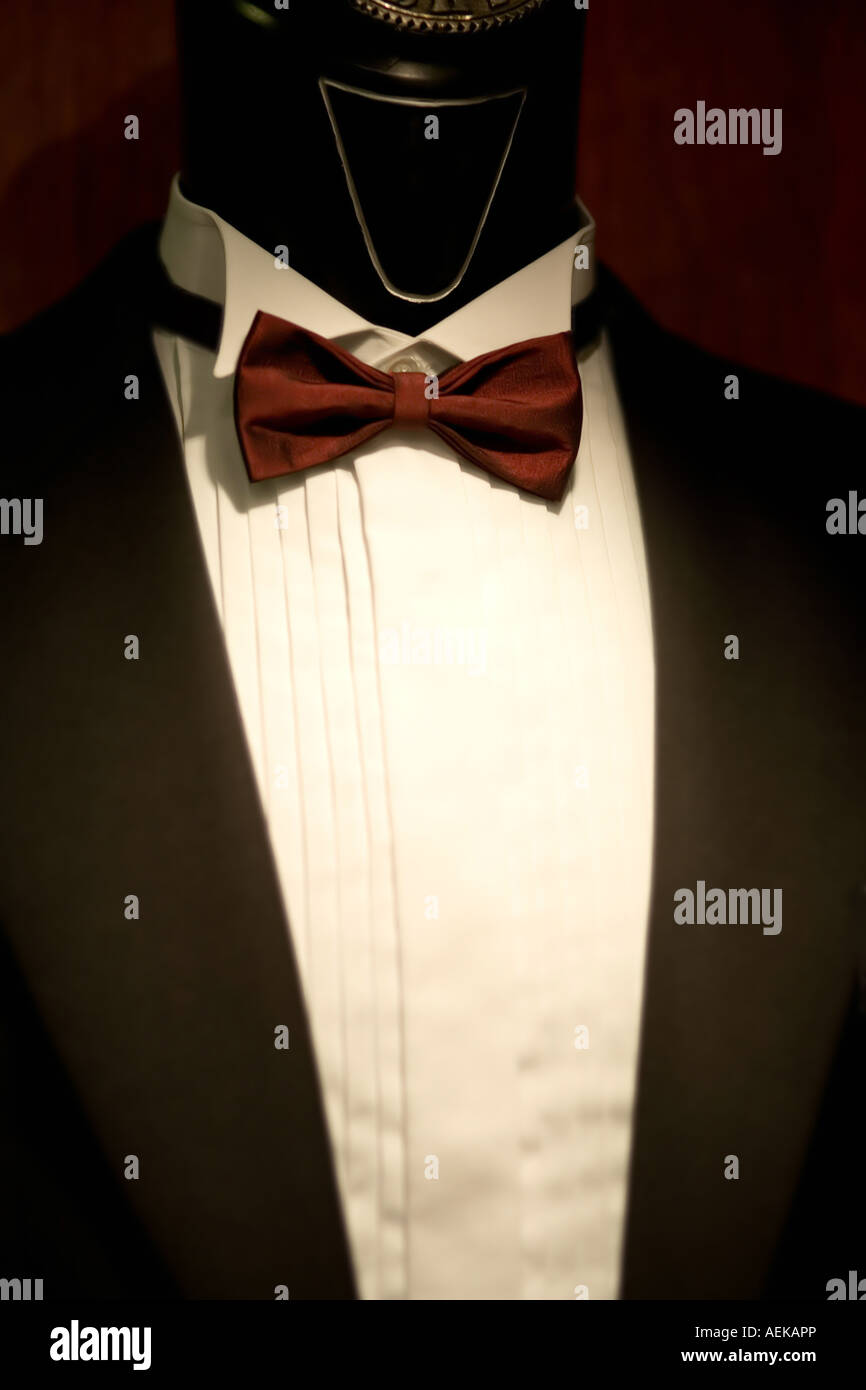 Red and black suit hi-res stock photography and images - Alamy