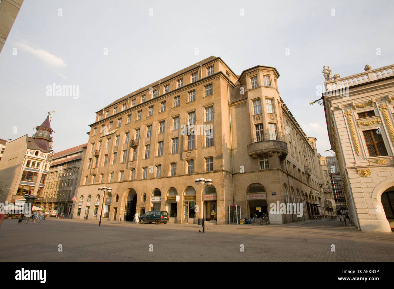 Second class hotel hi-res stock photography and images - Alamy