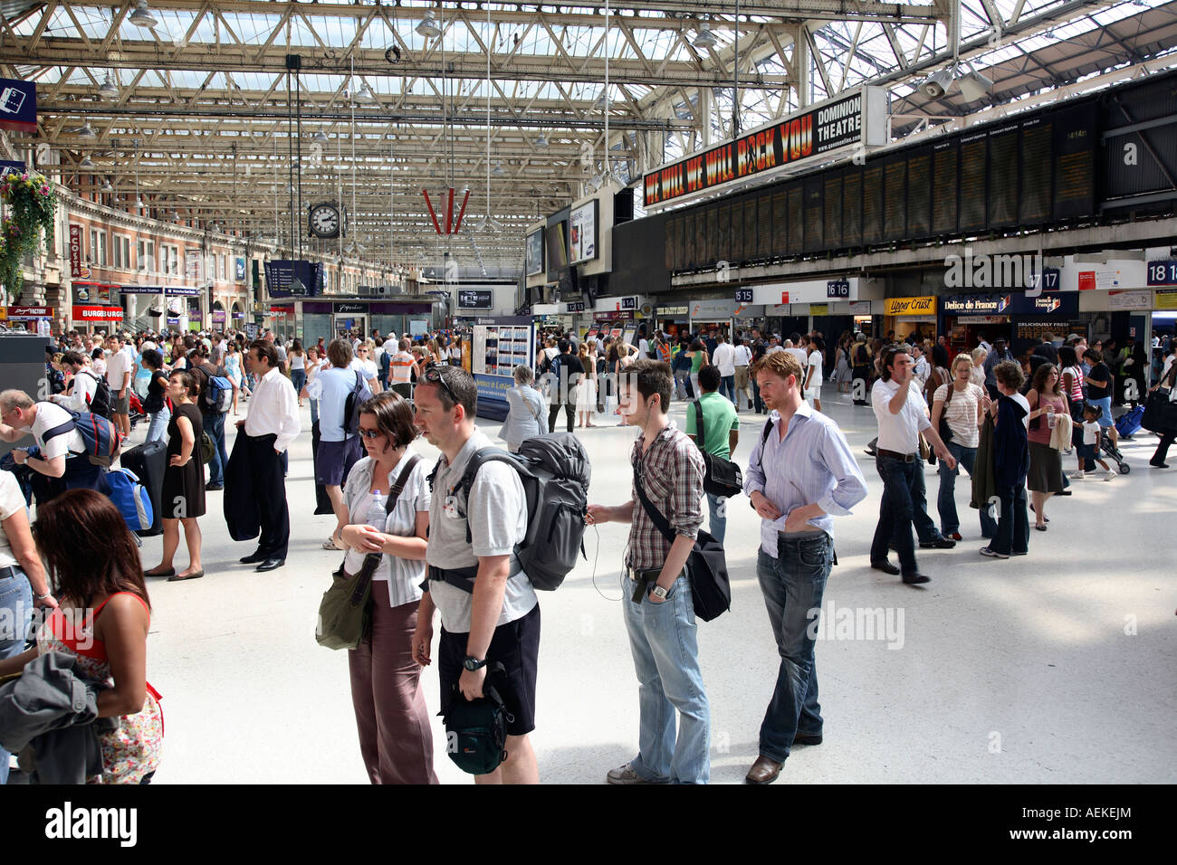Waterloo Train Station Stock Photo Alamy