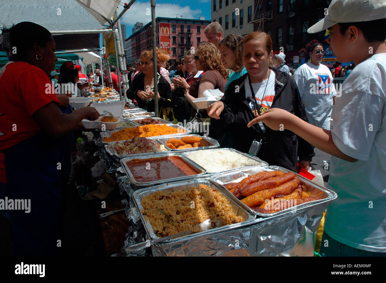 Thousands jam Spanish Harlem for the East 116 Street Festival prior to