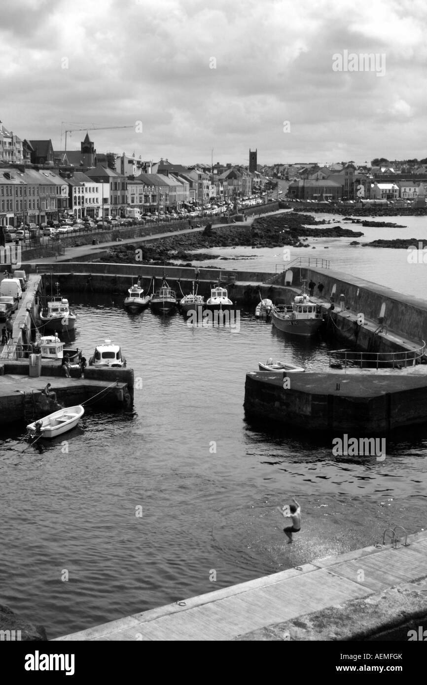 Londonderry port and harbour Black and White Stock Photos & Images Alamy