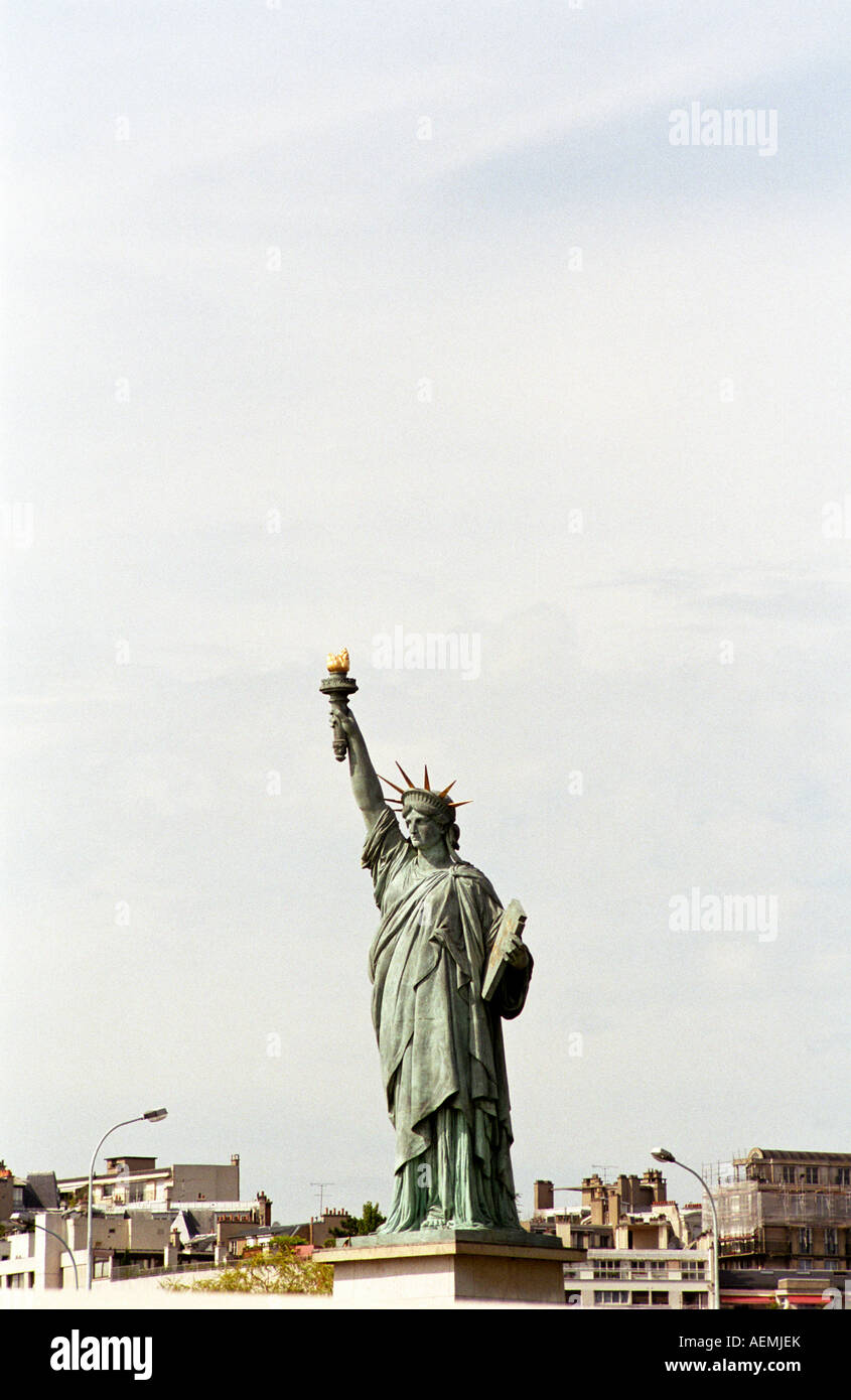The statue of Liberty copy in Paris Paris, France Stock Photo Alamy