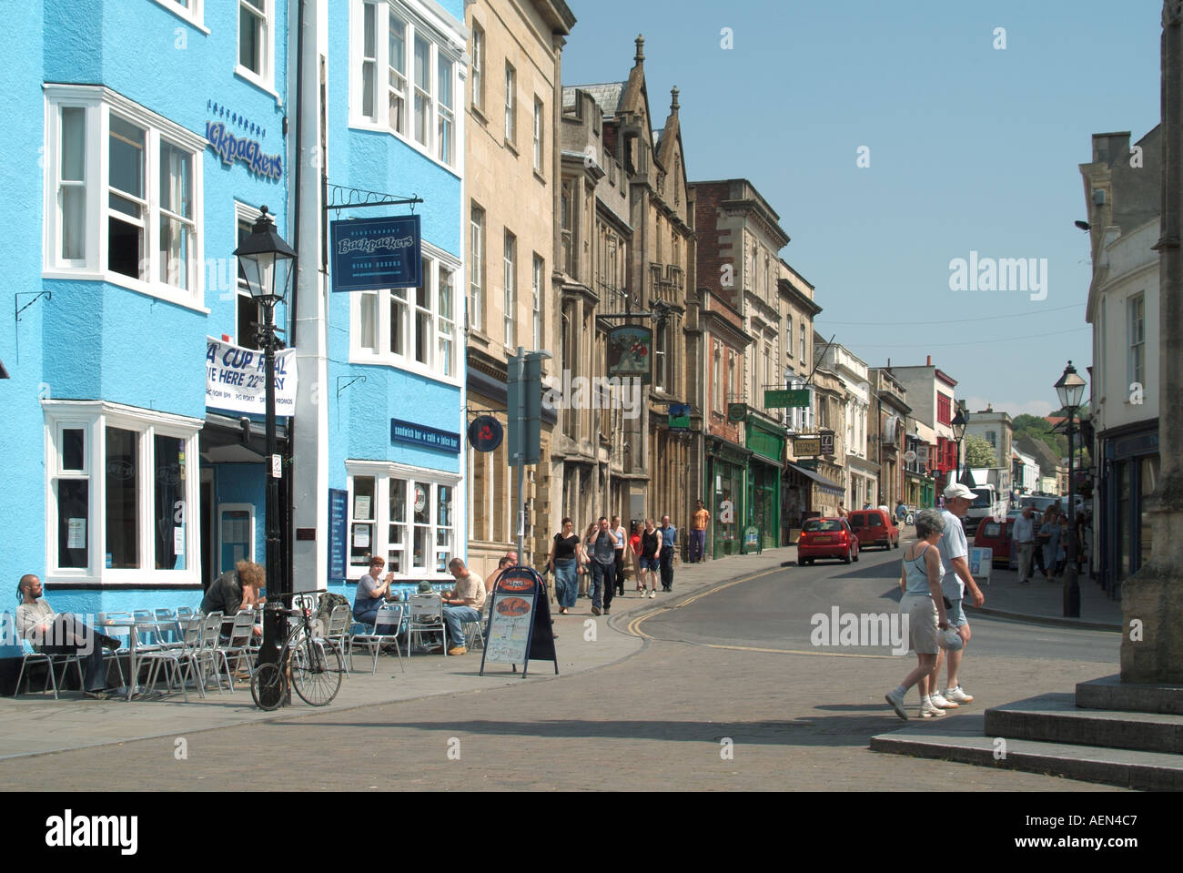 Glastonbury town centre with pavement tables Stock Photo