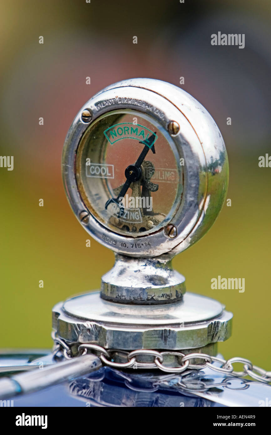 Antique car temperature gauge hi-res stock photography and images - Alamy