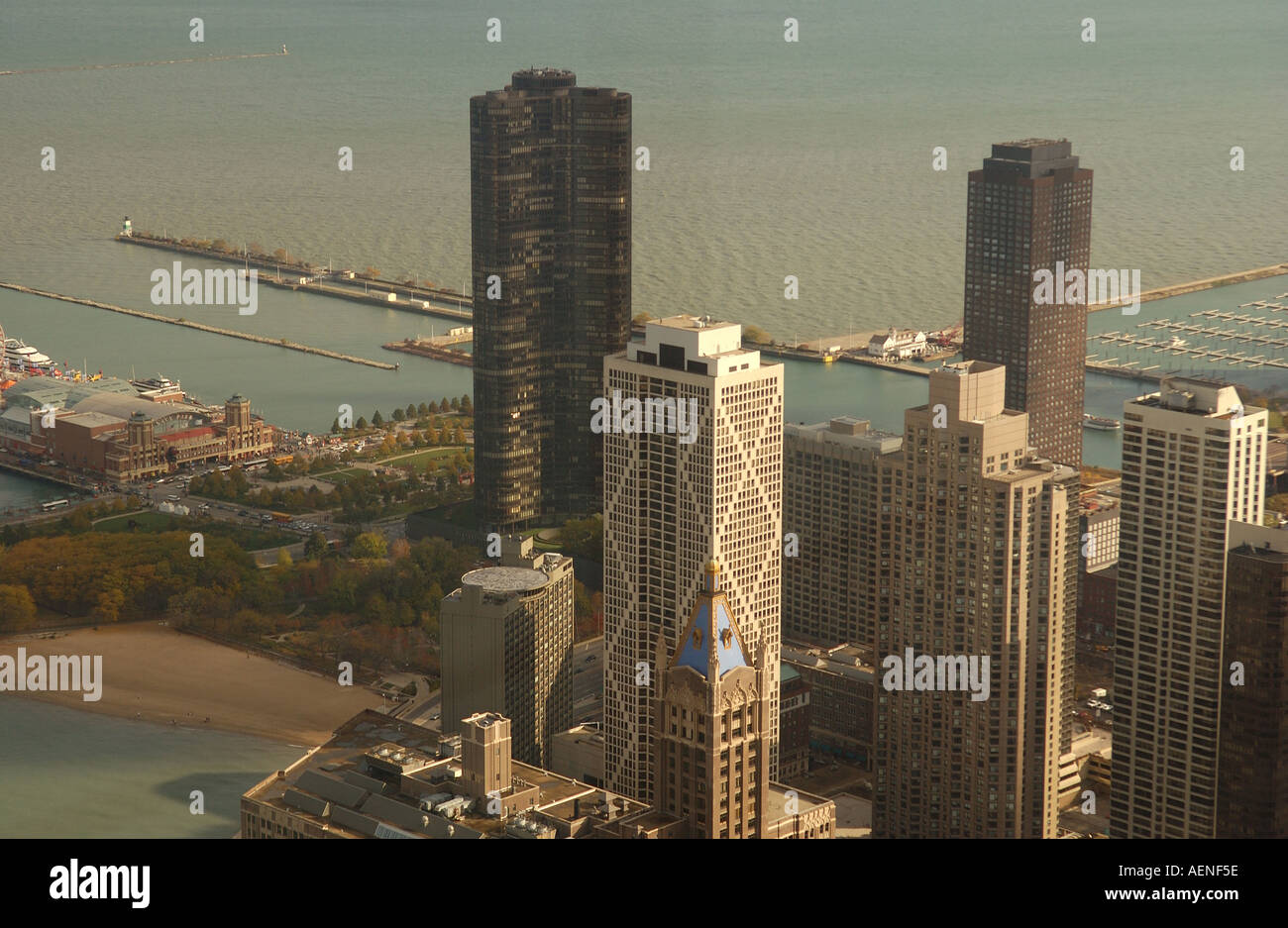 Chicago river point of view hi-res stock photography and images - Alamy