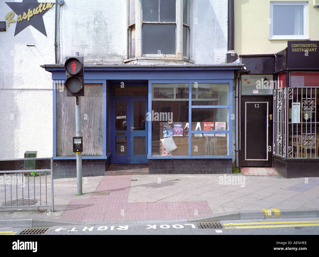 Closed secondhand Swansea Stock Photo Alamy