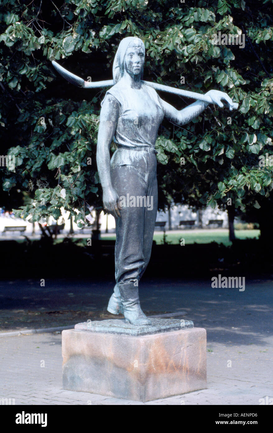 Berlin, Rathausstraße, Trümmerfrau Stock Photo - Alamy