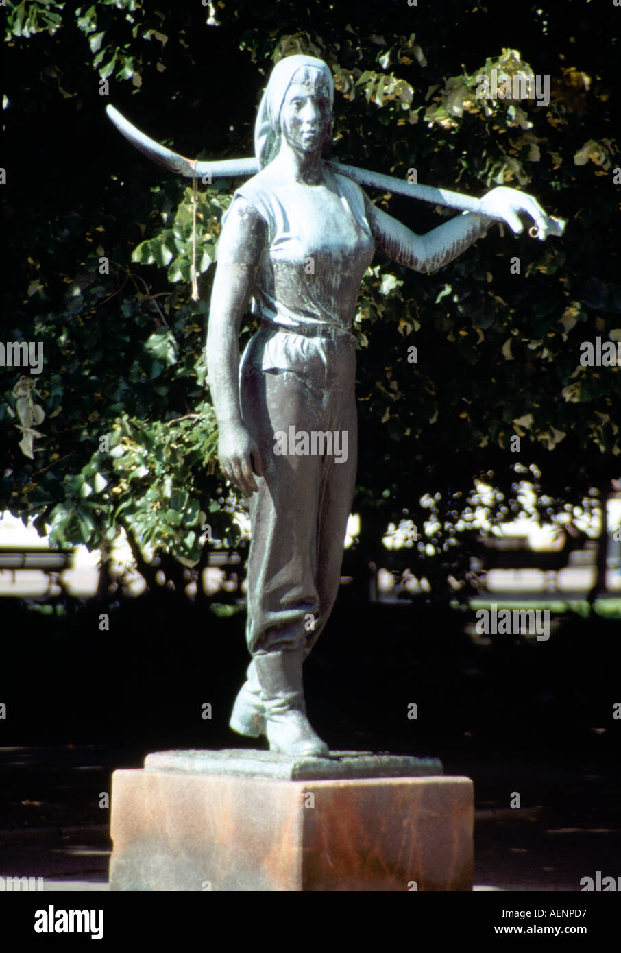 Berlin, Rathausstraße, Trümmerfrau Stock Photo - Alamy