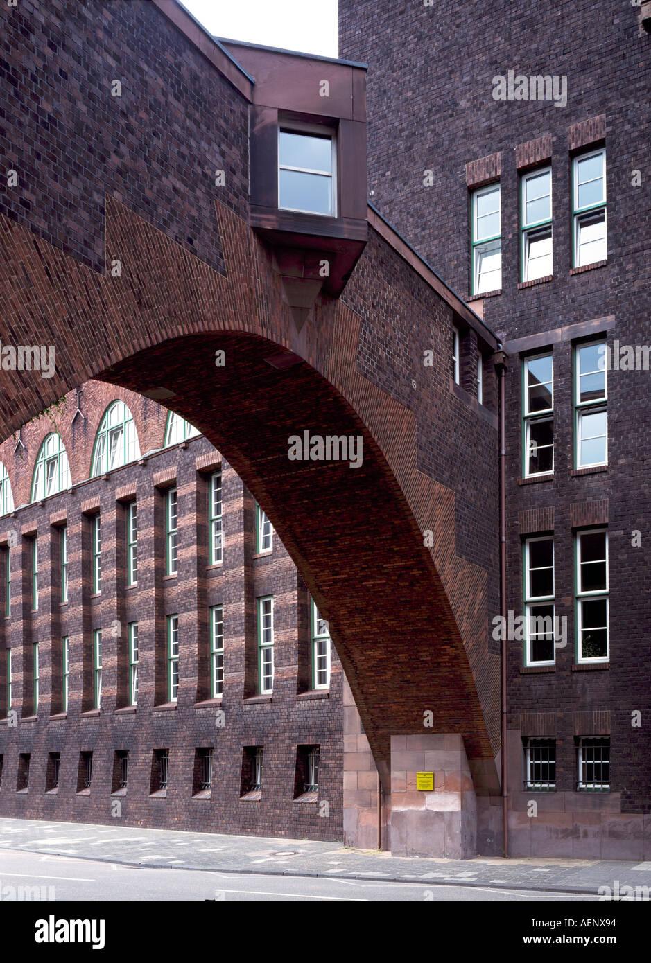 FrankfurtHoechst, Hoechst AG, Verwaltungsgebäude von Peter Behrens