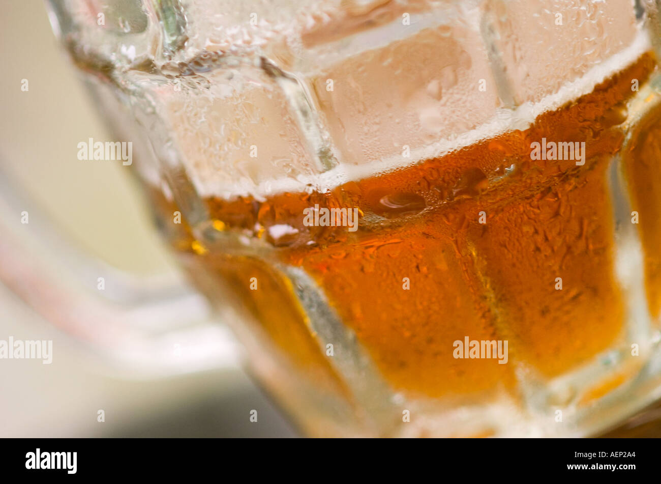 Amber colour beer hires stock photography and images Alamy