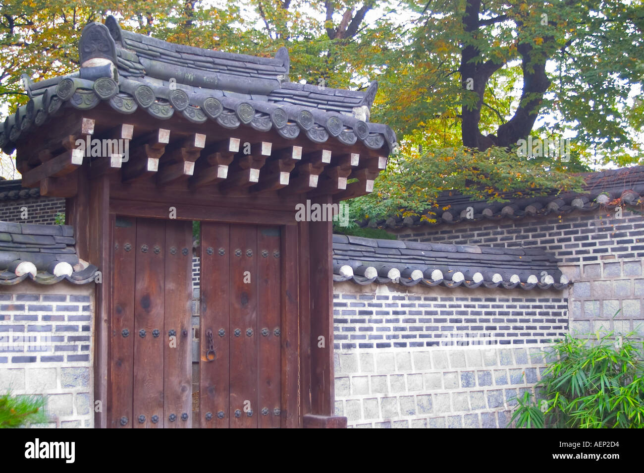 Traditional Korean Wall Stock Photo Alamy