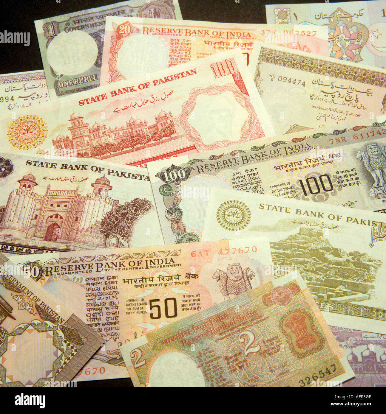India dinero hi-res stock photography and images - Alamy