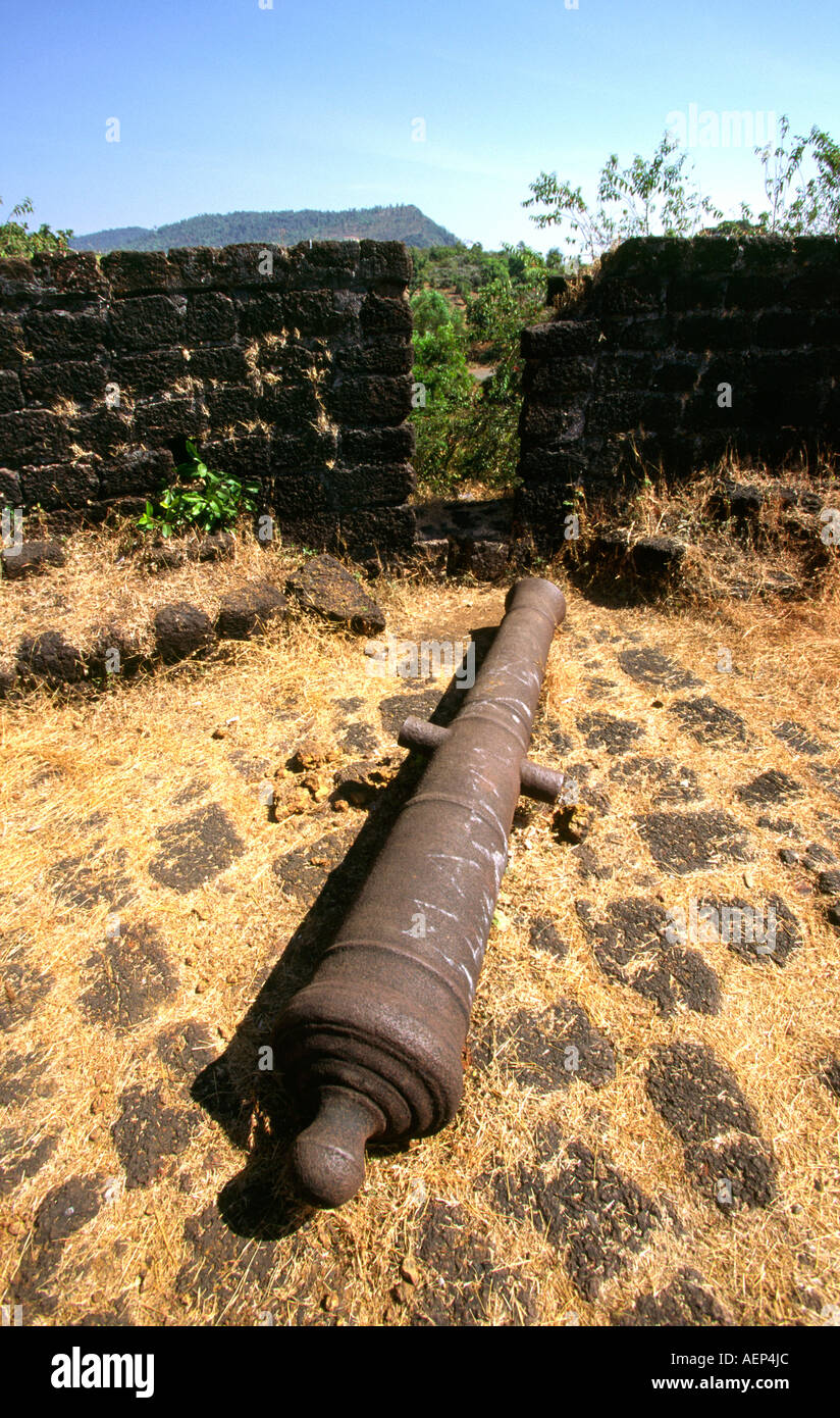 India Goa Cabo de Rama fort abandoned Portuguese cannon Stock Photo