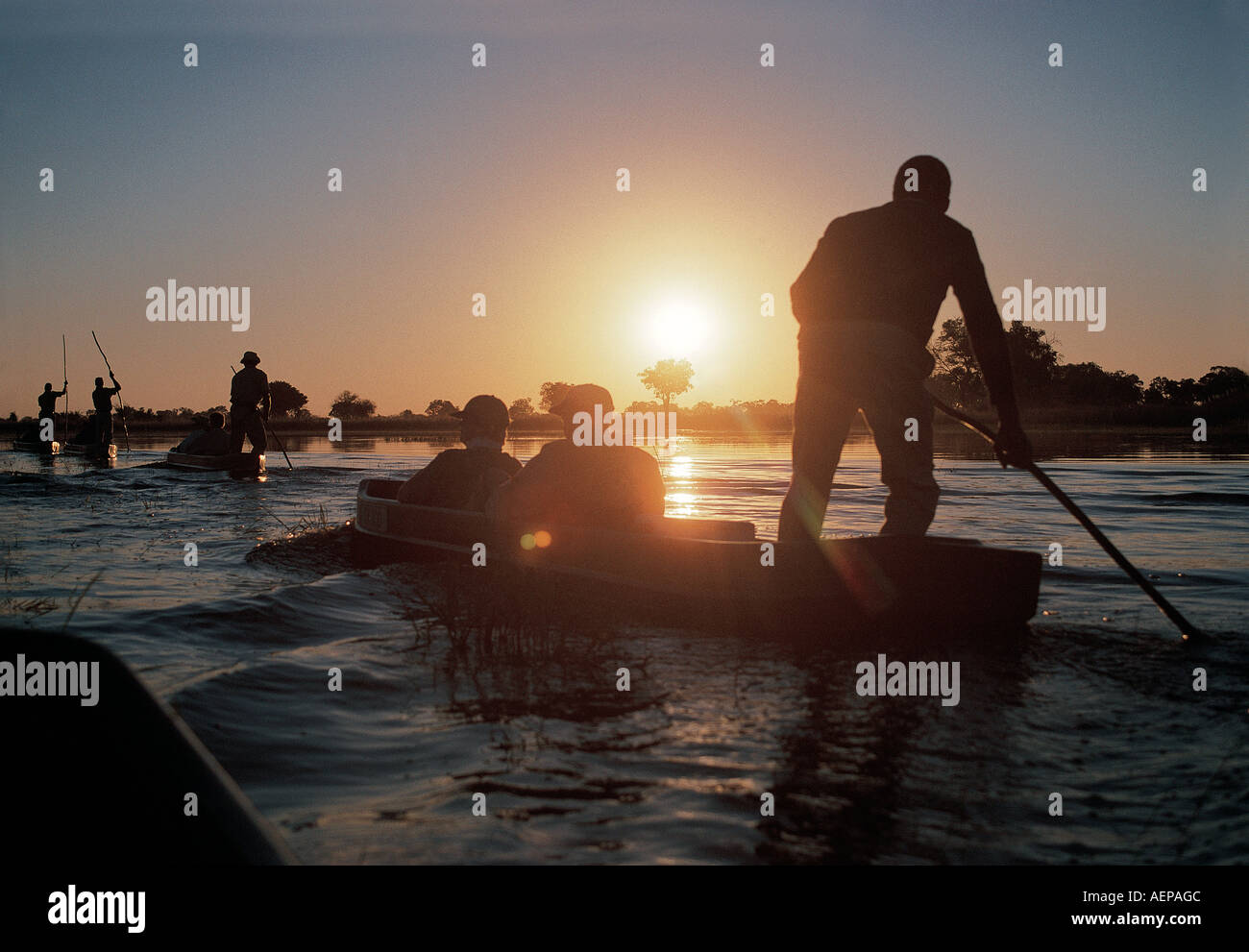 Sun rising and setting hires stock photography and images Alamy