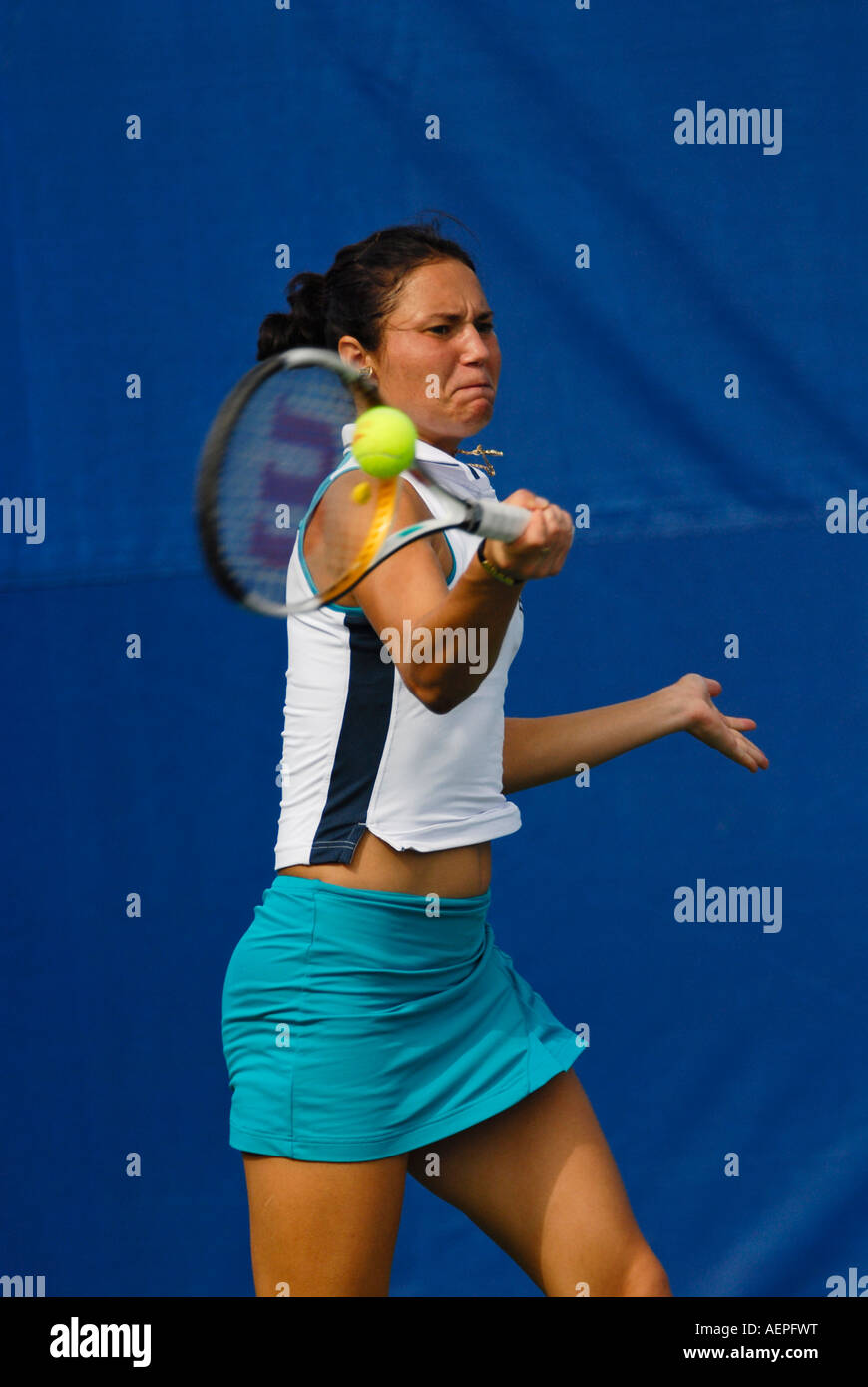 Kateryna Bondarenko strikes a forehand at the 2007 Acura Classic tennis tournament, La Costa California. Stock Photo