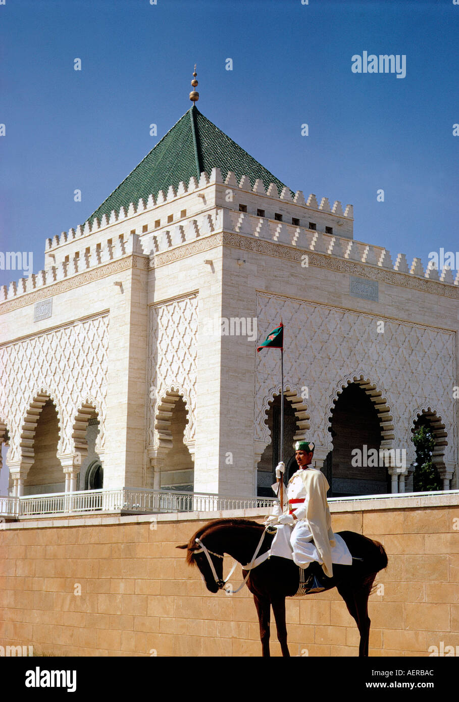 royal guard at royal palace town of rabat morocco Stock Photo - Alamy