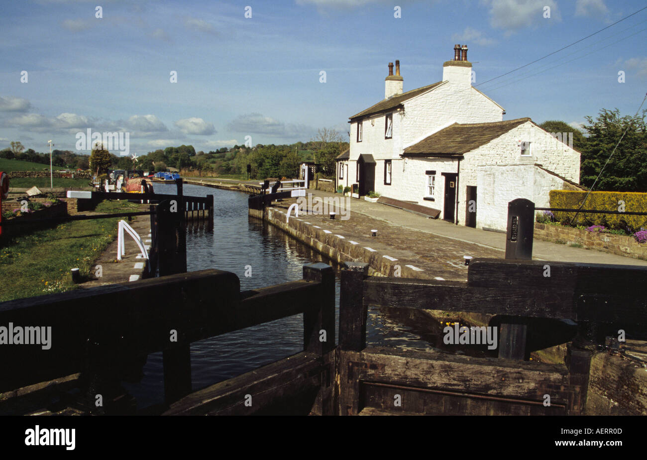 Lock keepers cottage at Barrowford Locks on Leeds Liverpool Canal Stock Photo