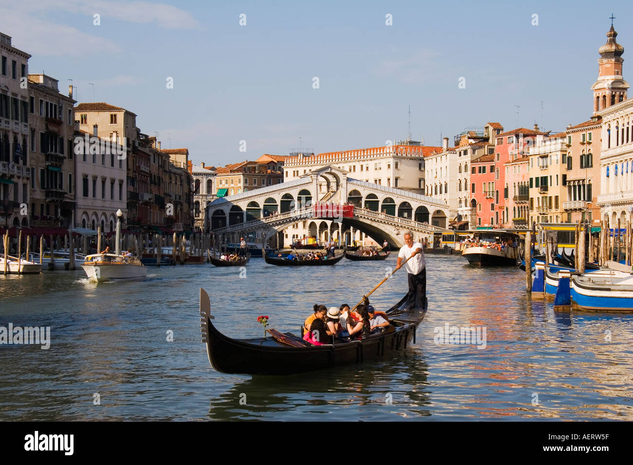 Gondolier rows on grand hi-res stock photography and images - Alamy