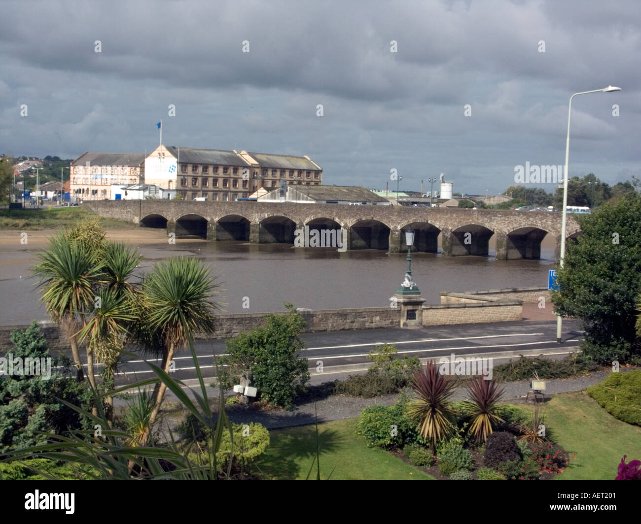 Long Bridge over the River Taw, Barnstaple, North Devon, England, UK