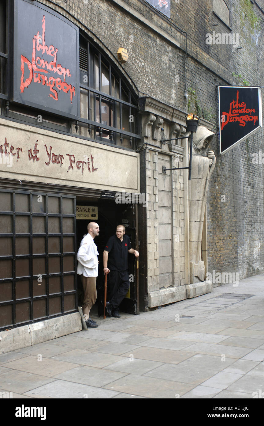 London dungeon exterior hi-res stock photography and images - Alamy