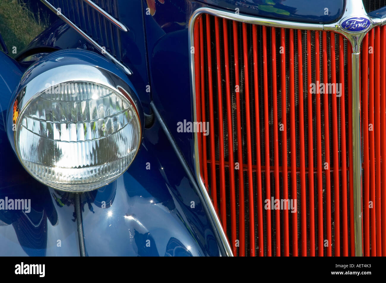 Mechanically propelled vehicle hires stock photography and images Alamy