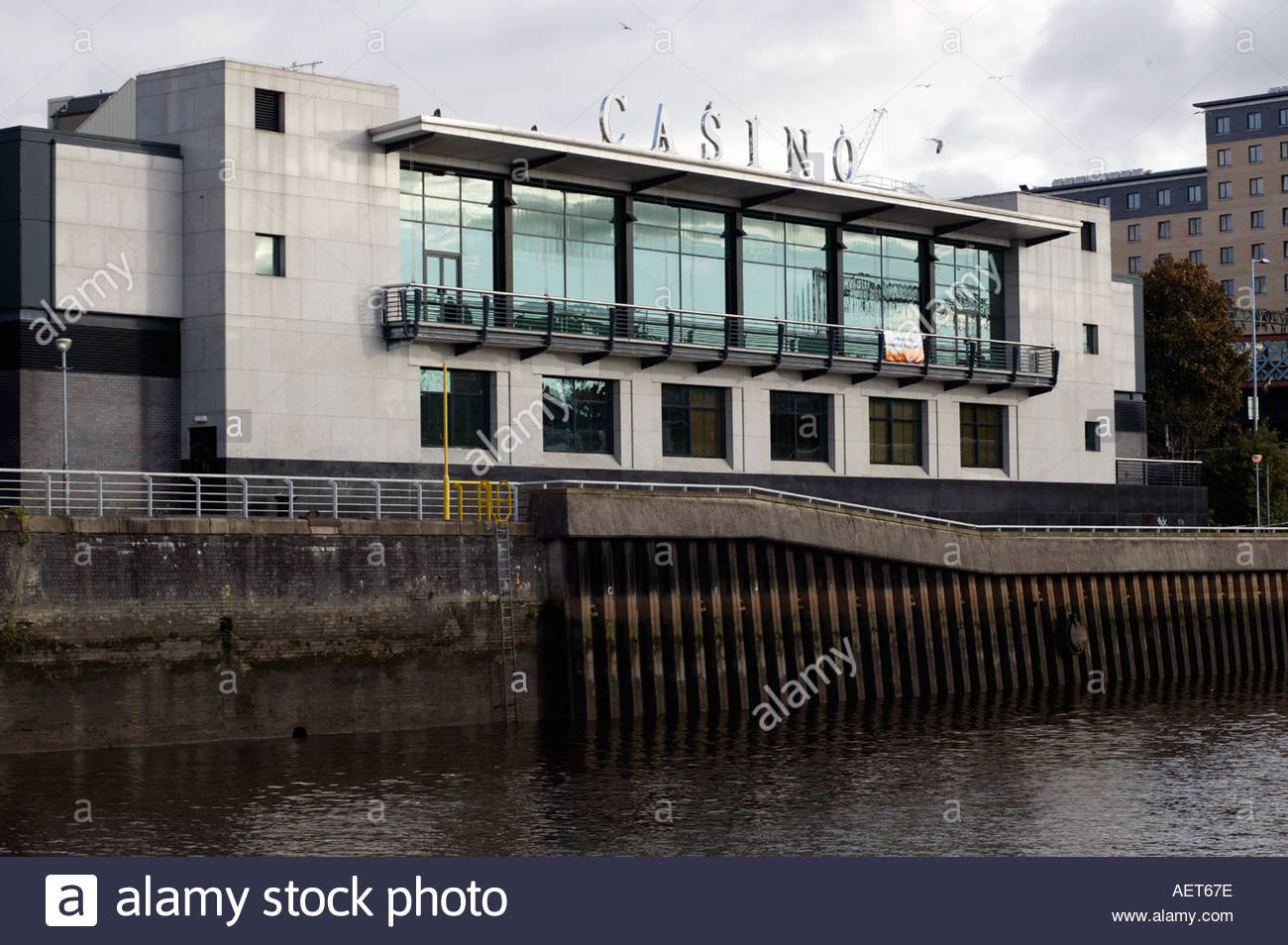 Clyde Clyde