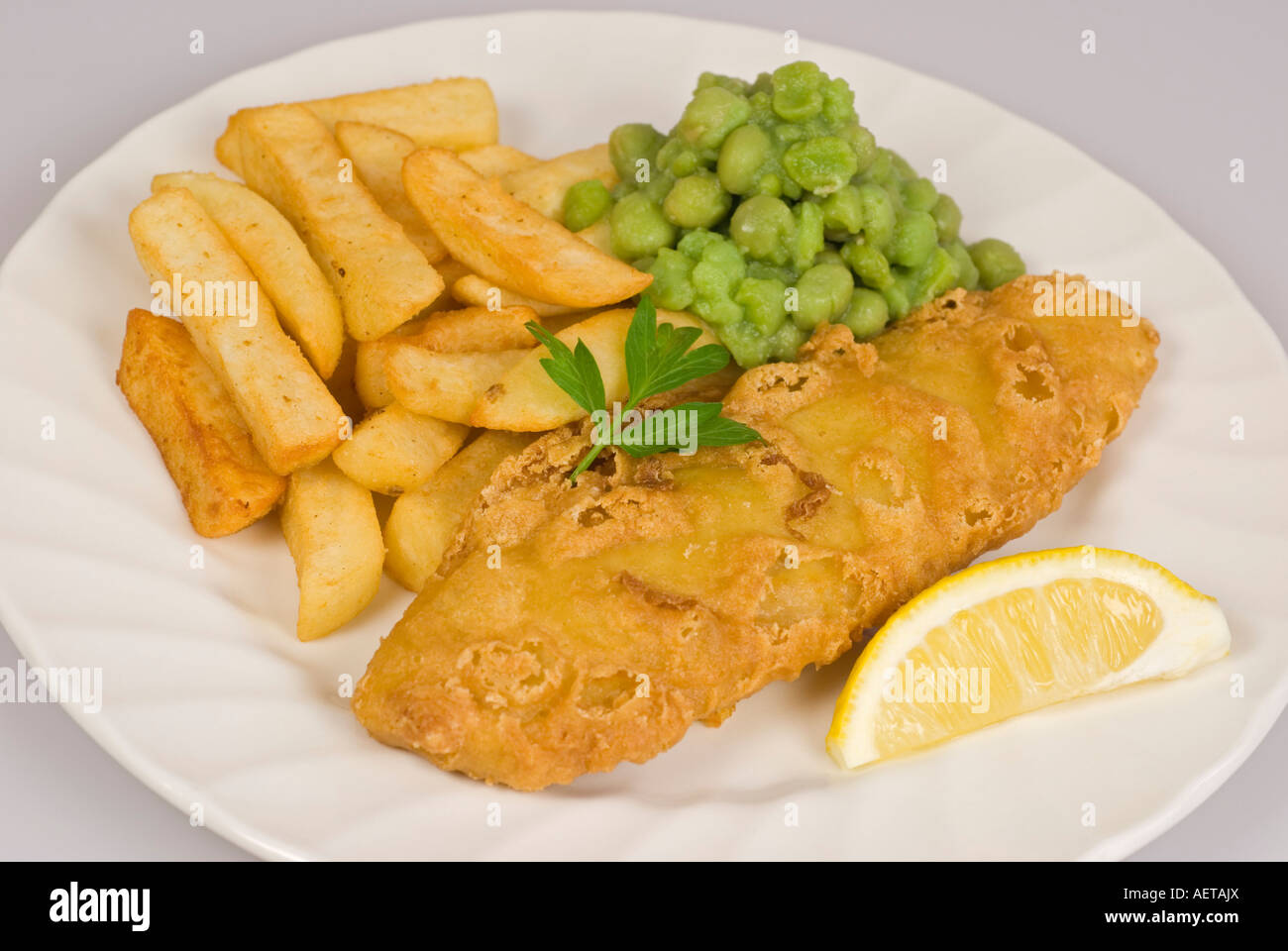 Uk Cooking Fish and chips Traditional food UK Stock Photo - Alamy