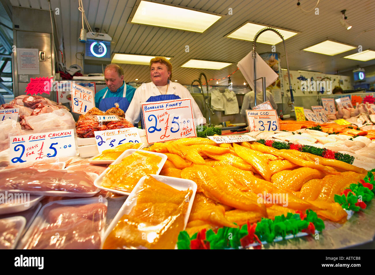 Fish market stall selling fresh fish England UK Stock Photo Alamy