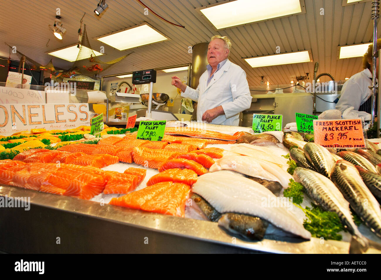 Market stall selling fresh fish UK Stock Photo