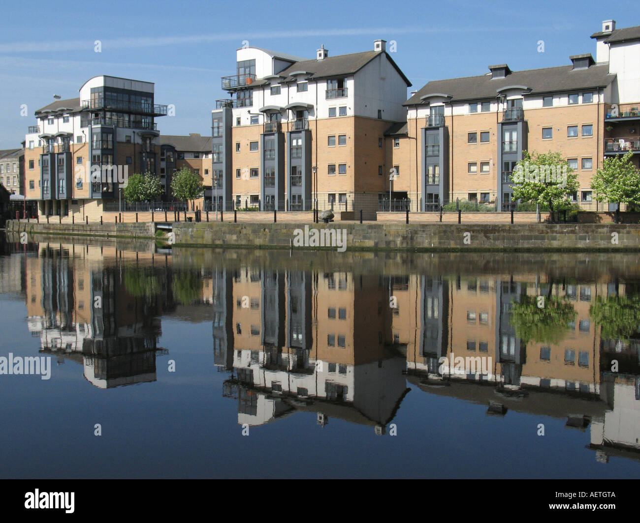 Modern development of flats on Rennie's Isle as seen from the Shore at