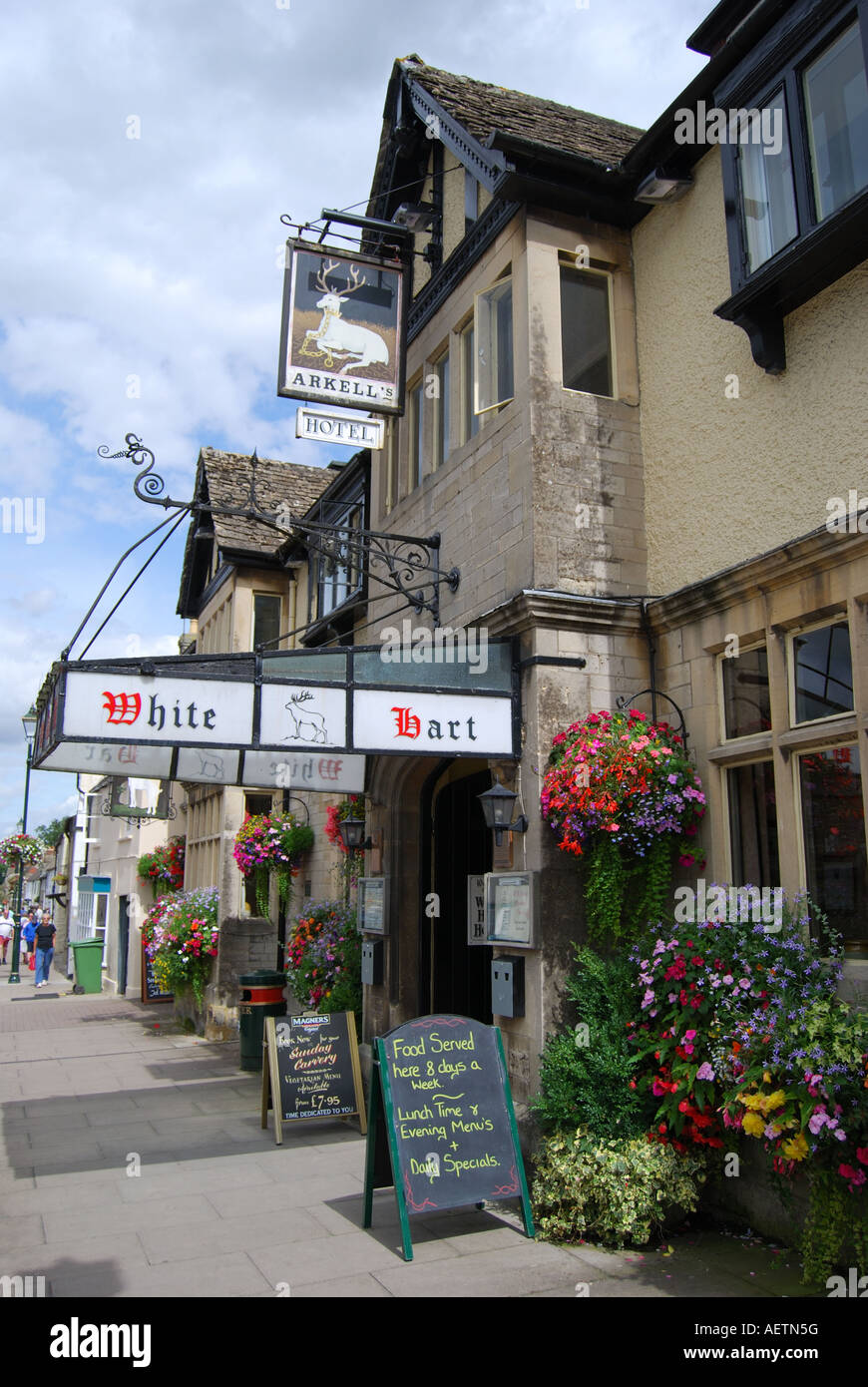White Hart Pub, High Street, Cricklade, Wiltshire, England, United Kingdom Stock Photo