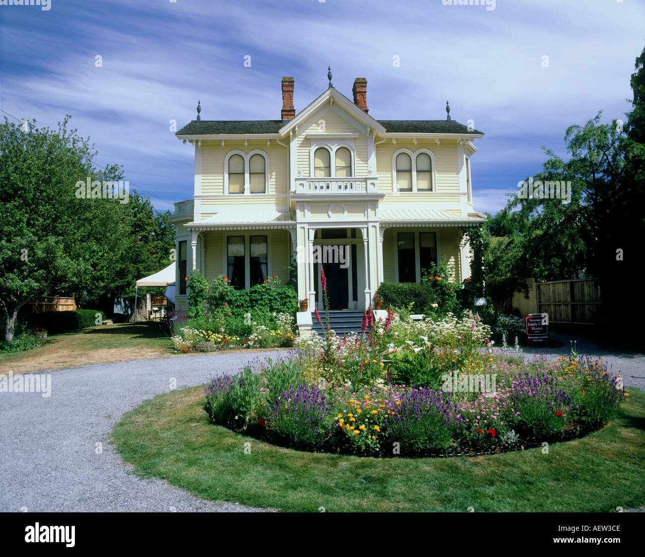 Emily carr house canada hi-res stock photography and images - Alamy