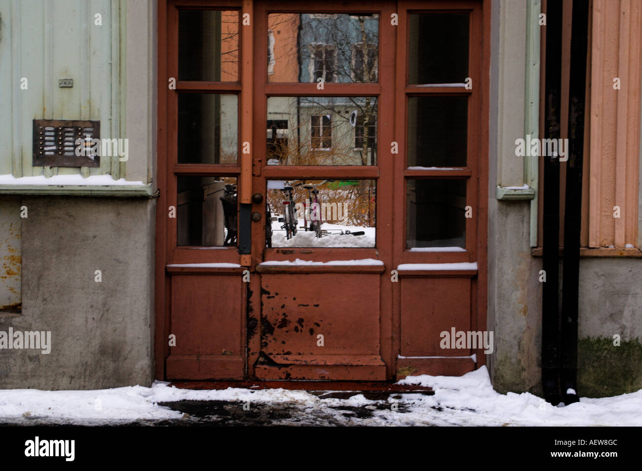 Entrance block of flats Stock Photo - Alamy