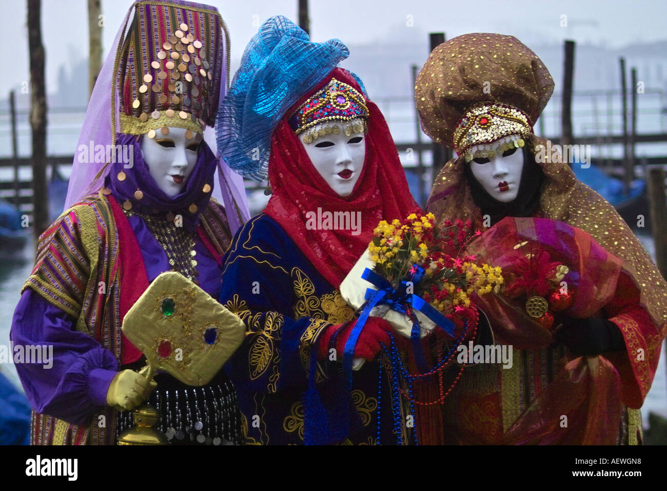 Venice carnival figures italy hi-res stock photography and images - Alamy